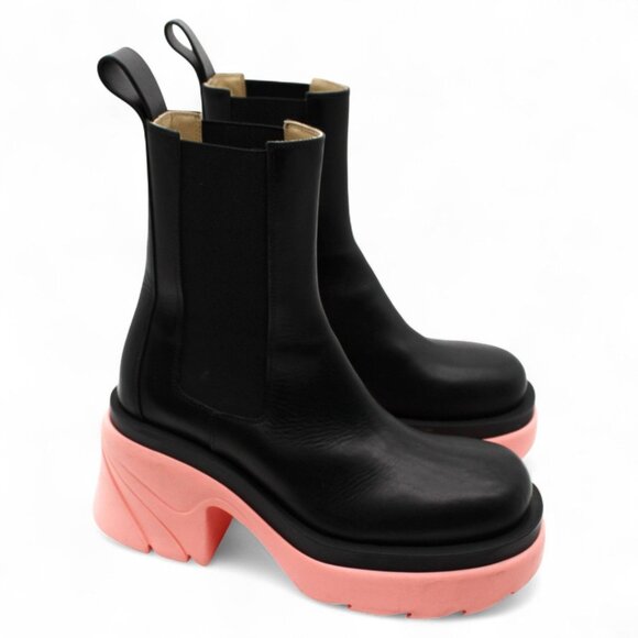 Wardrobe 02 Flash Contrast-Sole Tire Ankle Boots - Picture 3 of 7